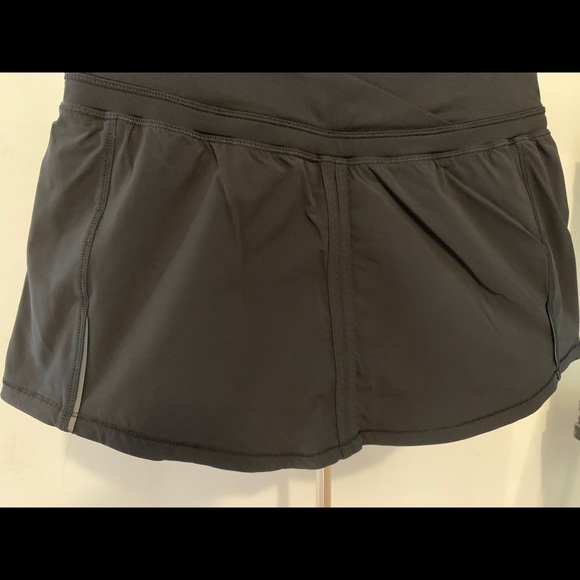 Lululemon Skort Shorts Black EUC 2 - Picture 6 of 10